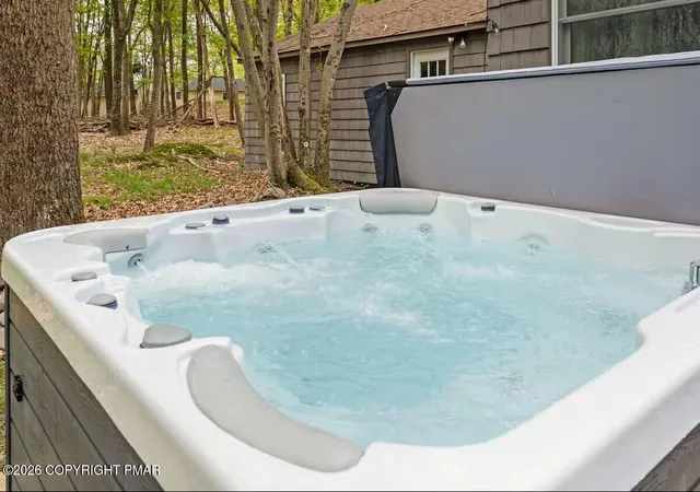 Photo 3 of Single family home for sale at 234 Brier Crst Rd, Blakeslee, PA 18610 | MLS# PM-145560 | Listing updated on 2026-10-19
