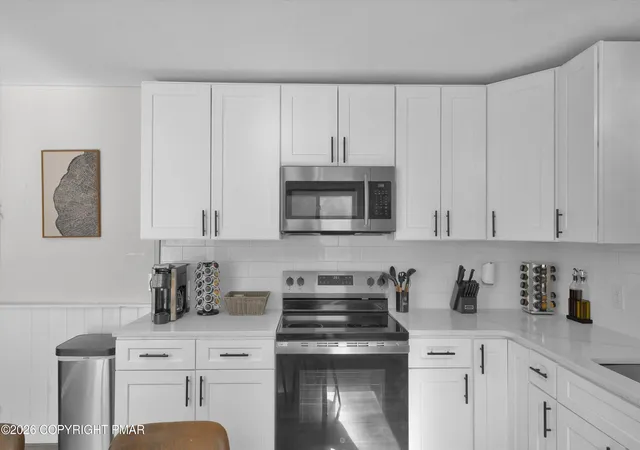Photo 3 of Single family home for sale at 111 Country Ct, Long Pond, PA 18334 | MLS# PM-145620 | Listing updated on 2026-10-14