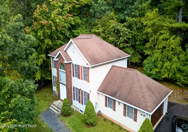 Photo 1 of Single family home for sale at 204 Reunion Ridge, East Stroudsburg, PA 18301 | MLS# PM-145283 | Listing updated on 2026-10-13