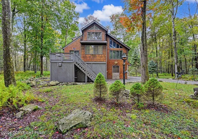 Photo 3 of Single family home for sale at 183 Delbert Dr, Gouldsboro, PA 18424 | MLS# PM-145230 | Listing updated on 2026-10-01