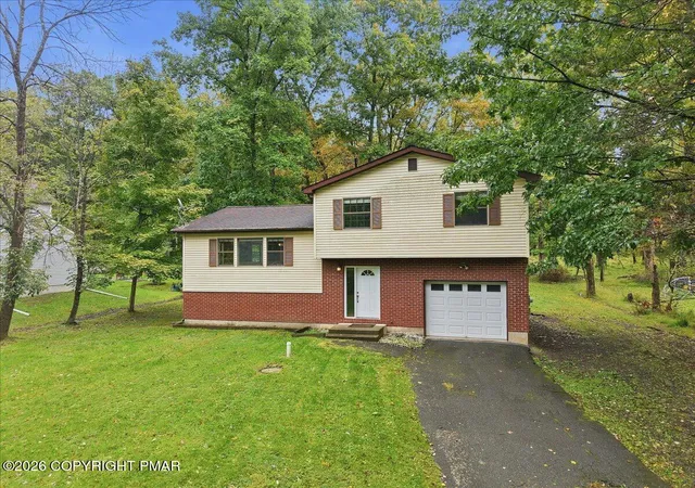 Photo 2 of Single family home for sale at 1350 Park Dr, East Stroudsburg, PA 18302 | MLS# PM-145164 | Listing updated on 2026-10-22