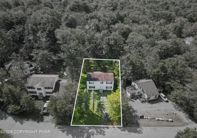 Photo 3 of Single family home for sale at 5456 Jennifer Ln, Tobyhanna, PA 18466 | MLS# PM-145202 | Listing updated on 2026-10-03
