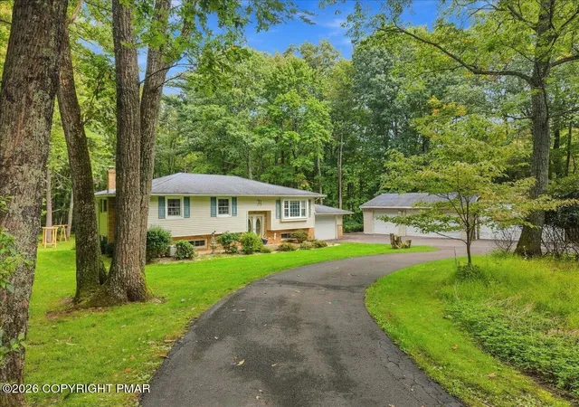 Photo 1 of Sale Pending at 2239 Long Acre Dr, Effort, PA 18330 | MLS# PM-145225 | Listing updated on 2026-10-06