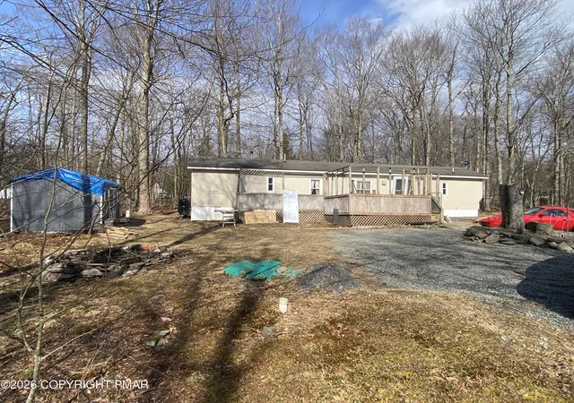 Photo 3 of Manufactured home for sale at 26 Smoke Signal Path, Gouldsboro, PA 18424 | MLS# PM-145241 | Listing updated on 2026-10-02