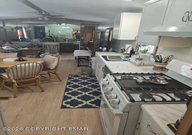 Photo 3 of Manufactured home for sale at 26 Smoke Signal Path, Gouldsboro, PA 18424 | MLS# PM-145241 | Listing updated on 2026-10-02