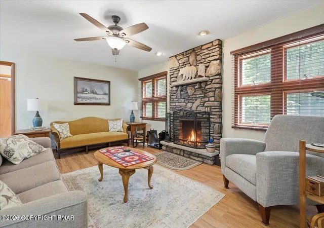 Photo 3 of Sale Pending at 110 Woodmont Cir, Greentown, PA 18426 | MLS# PM-145269 | Listing updated on 2026-10-16