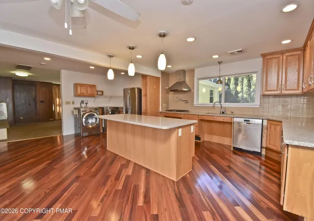Photo 2 of Sale Pending at 2121 White Oaks Ter, Stroudsburg, PA 18360 | MLS# PM-145370 | Listing updated on 2026-10-13