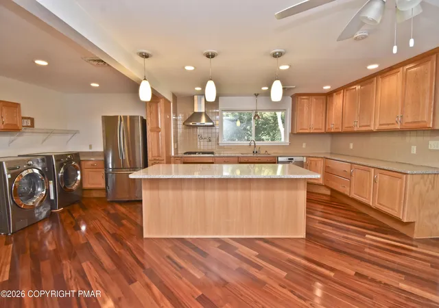 Photo 3 of Sale Pending at 2121 White Oaks Ter, Stroudsburg, PA 18360 | MLS# PM-145370 | Listing updated on 2026-10-13