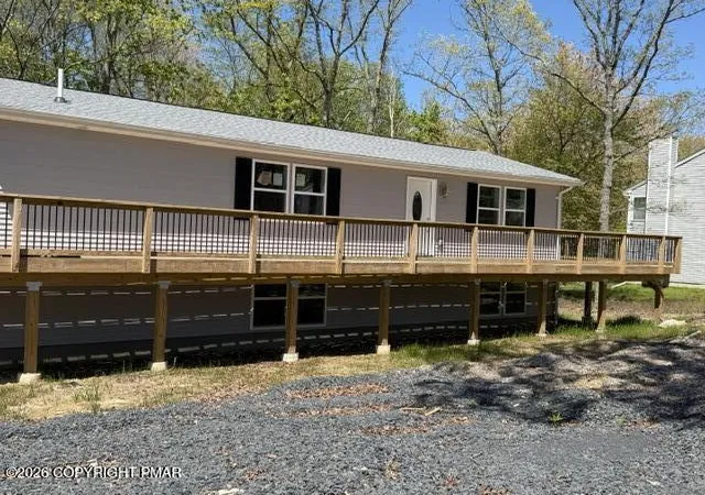Photo 1 of Single family home for sale at 224 Kensington Dr, Bushkill, PA 18324 | MLS# PM-145318 | Listing updated on 2026-10-20