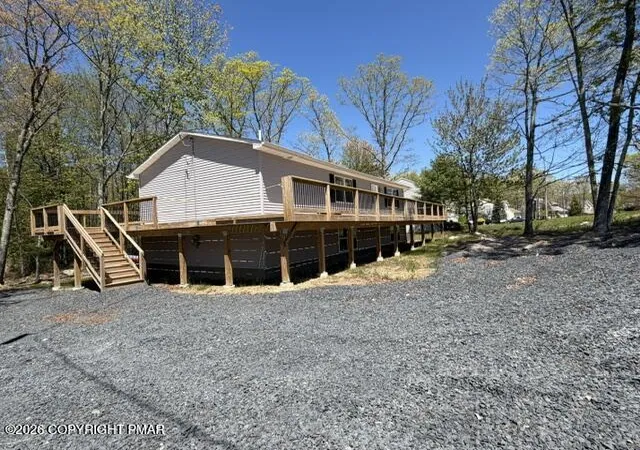 Photo 2 of Single family home for sale at 224 Kensington Dr, Bushkill, PA 18324 | MLS# PM-145318 | Listing updated on 2026-10-20