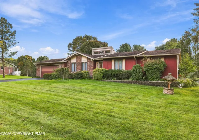 Photo 2 of Sale Pending at 1916 Fawn Ln, Hellertown, PA 18055 | MLS# PM-145332 | Listing updated on 2026-10-07