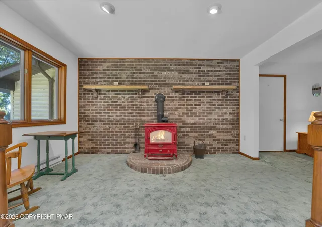 Photo 3 of Sale Pending at 909 Hell Holw Rd, Kunkletown, PA 18058 | MLS# PM-145585 | Listing updated on 2026-10-20