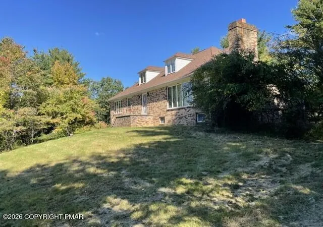 Photo 2 of Single family home for sale at 2507 Valley View Acres Rd, Stroudsburg, PA 18360 | MLS# PM-145328 | Listing updated on 2026-10-05
