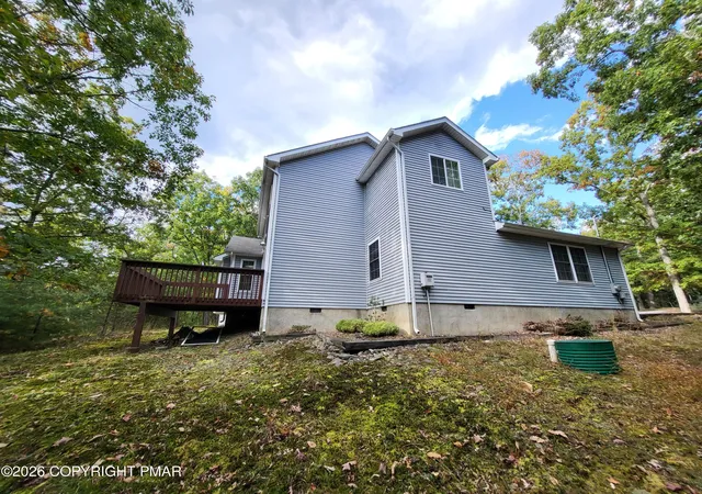 Photo 3 of Single family home for sale at 259 Manchester Dr, Bushkill, PA 18324 | MLS# PM-145479 | Listing updated on 2026-10-09
