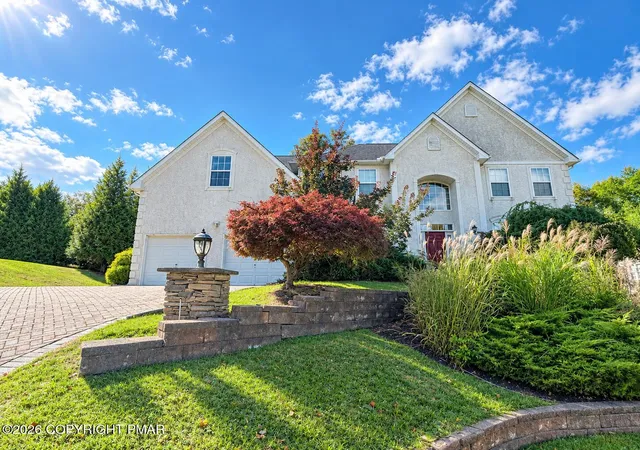 Photo 1 of Single family home for sale at 207 Ctr Valley Ct, East Stroudsburg, PA 18302 | MLS# PM-145364 | Listing updated on 2026-10-15