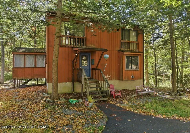Photo 3 of Sale Pending at 145 Canterbury Rd, Bushkill, PA 18324 | MLS# PM-145693 | Listing updated on 2026-10-27