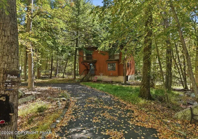 Photo 4 of Sale Pending at 145 Canterbury Rd, Bushkill, PA 18324 | MLS# PM-145693 | Listing updated on 2026-10-27