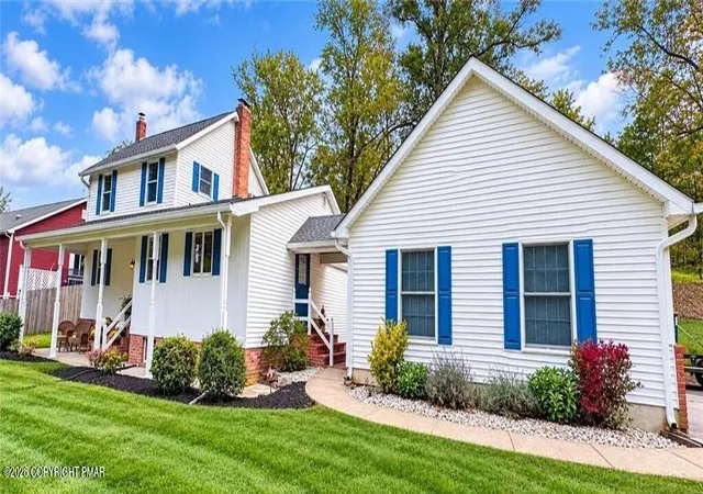 Photo 3 of Sale Pending at 1639 Delabole Rd, Pen Argyl, PA 18072 | MLS# PM-145386 | Listing updated on 2026-10-12