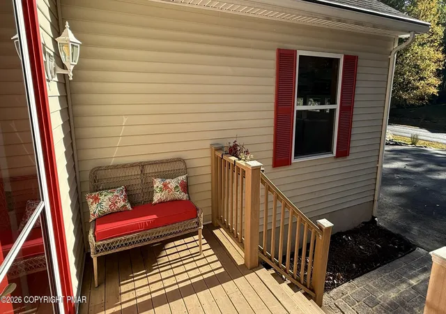 Photo 4 of Single family home for sale at 401 Underhill Dr, Tamiment, PA 18371 | MLS# PM-145522 | Listing updated on 2026-10-20