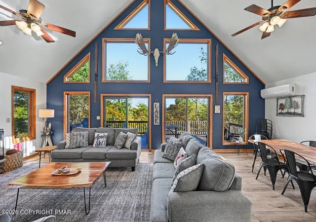 Photo 3 of Sale Pending at 101 Tennyson Cir, Albrightsville, PA 18210 | MLS# PM-145540 | Listing updated on 2026-10-19