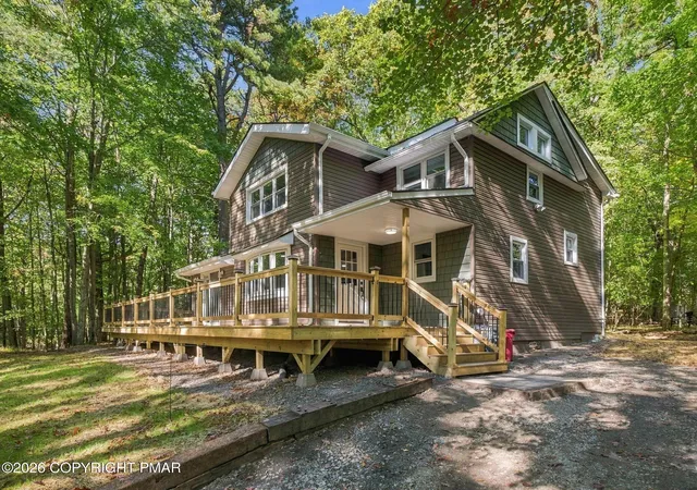 Photo 2 of Single family home for sale at 316 Goldfinch Pl, Mount Pocono, PA 18344 | MLS# PM-145453 | Listing updated on 2026-10-09