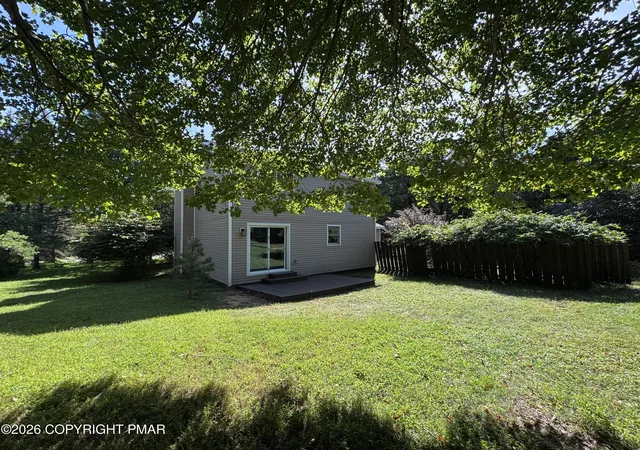 Photo 3 of Single family home for sale at 405 Skyline Dr, Blakeslee, PA 18610 | MLS# PM-145450 | Listing updated on 2026-10-12