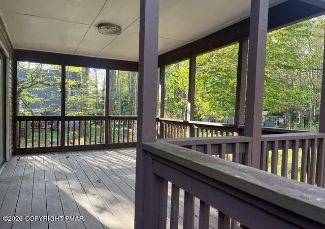 Photo 3 of Single family home for sale at 519 Country Pl Dr, Tobyhanna, PA 18466 | MLS# PM-145699 | Listing updated on 2026-10-16