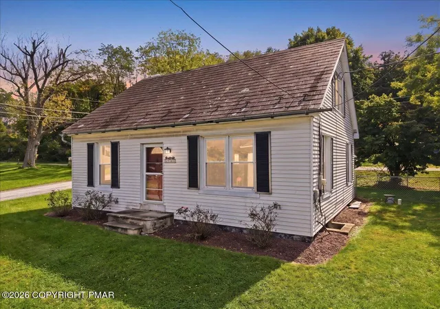 Photo 2 of Single family home for sale at 3744 Redbud Dr, Northampton, PA 18067 | MLS# PM-145483 | Listing updated on 2026-10-13