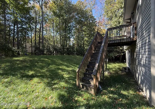 Photo 3 of Single family home for sale at 1661 Cotswold Rd, Tobyhanna, PA 18466 | MLS# PM-145621 | Listing updated on 2026-10-13