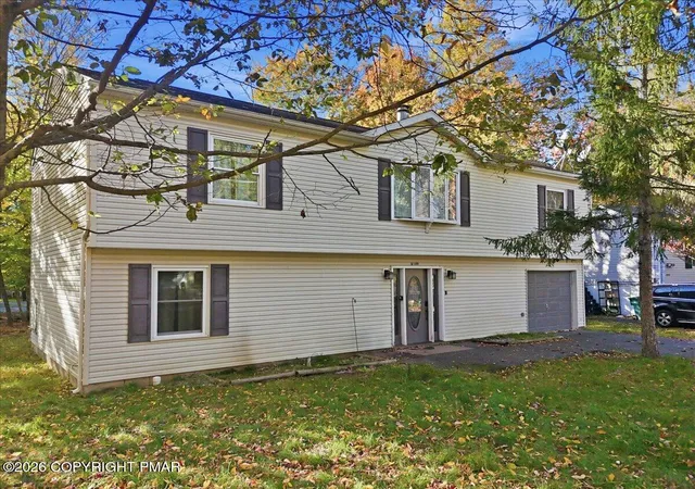 Photo 4 of Single family home for sale at 4587 Briarcliff Ter, Tobyhanna, PA 18466 | MLS# PM-145643 | Listing updated on 2026-10-16