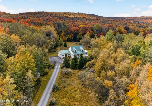 Photo 3 of Single family home for sale at 163b Hilltop Rd, Newfoundland, PA 18445 | MLS# PM-145508 | Listing updated on 2026-10-20
