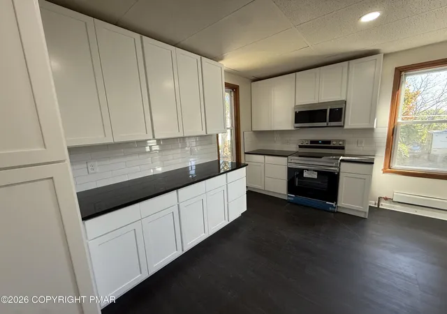 Photo 2 of Townhouse for sale at 644 Walnut St, Catasauqua, PA 18032 | MLS# PM-145541 | Listing updated on 2026-10-11