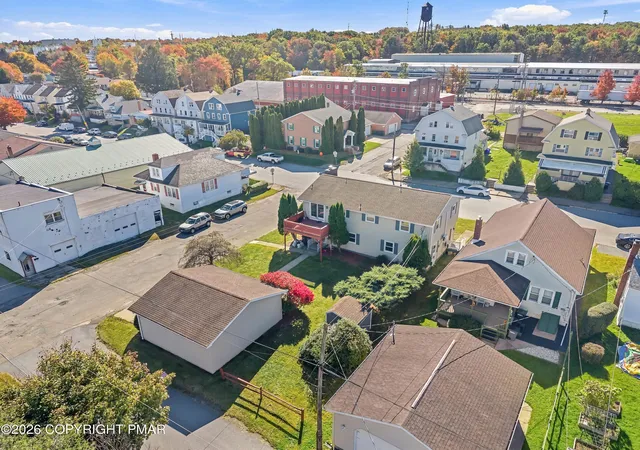 Photo 4 of Single family home for sale at 359 Kiefer Ave, Hazleton, PA 18201 | MLS# PM-145535 | Listing updated on 2026-10-11