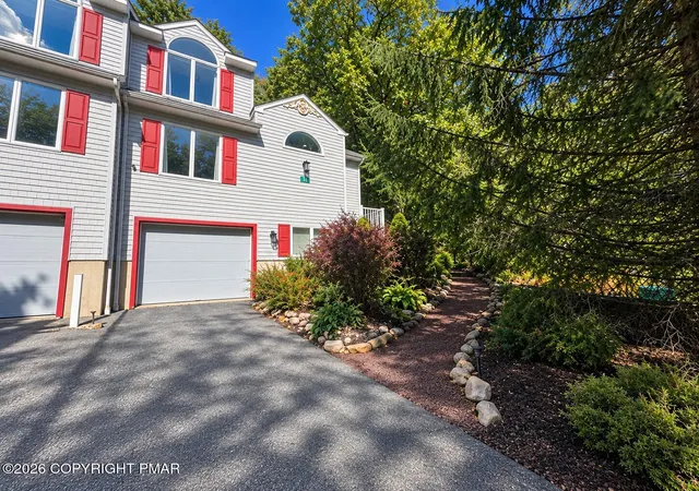 Photo 2 of Townhouse for sale at 37 Summit Wind Dr, Lake Harmony, PA 18624 | MLS# PM-145592 | Listing updated on 2026-10-19