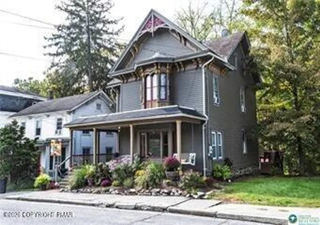 Photo 1 of Single family home for sale at 527 Delaware Ave, Mount Bethel, PA 18343 | MLS# PM-145559 | Listing updated on 2026-10-12