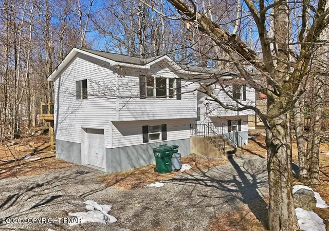 Photo 3 of Single family home for sale at 2802 Fairhaven Dr, Tobyhanna, PA 18466 | MLS# PM-145561 | Listing updated on 2026-10-19