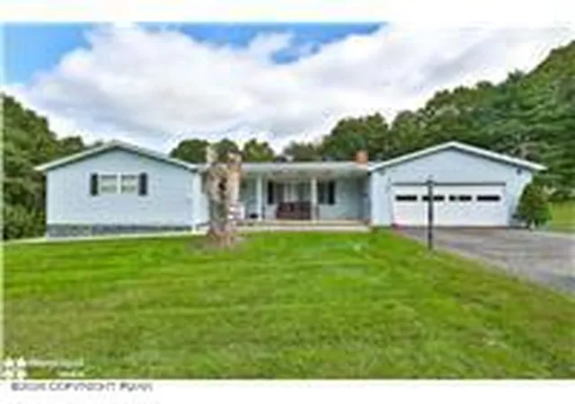 Single family home for sale at 621 Post Hl Rd, Henryville, PA 18332 | MLS# PM-145566