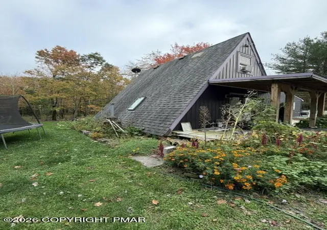 Photo 4 of Single family home for sale at 214 Cross St, Pocono Lake, PA 18347 | MLS# PM-145602 | Listing updated on 2026-10-21