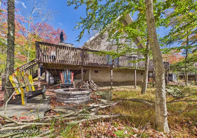 Single family home for sale at 286 N Arrow Dr, Pocono Lake, PA 18347 | MLS# PM-145623