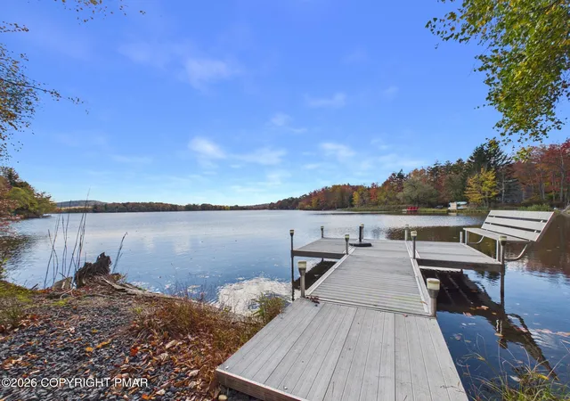 Photo 4 of Single family home for sale at 286 N Arrow Dr, Pocono Lake, PA 18347 | MLS# PM-145623 | Listing updated on 2026-10-27