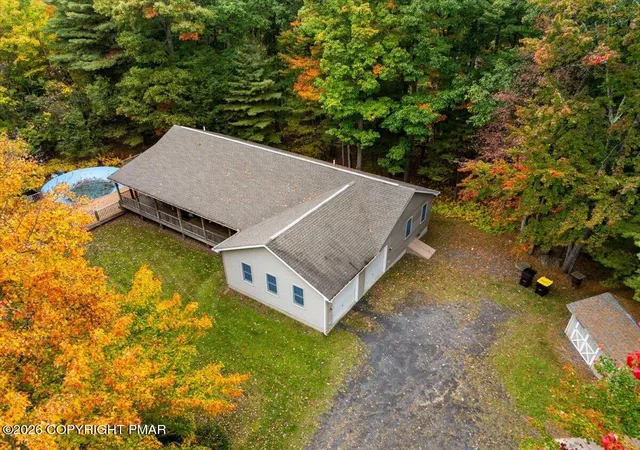 Photo 3 of Single family home for sale at 501 Rainbow Way, Stroudsburg, PA 18360 | MLS# PM-145705 | Listing updated on 2026-10-19