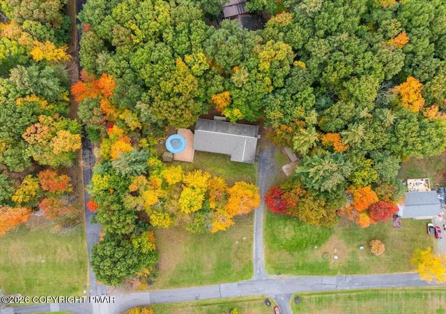 Photo 3 of Single family home for sale at 501 Rainbow Way, Stroudsburg, PA 18360 | MLS# PM-145705 | Listing updated on 2026-10-19
