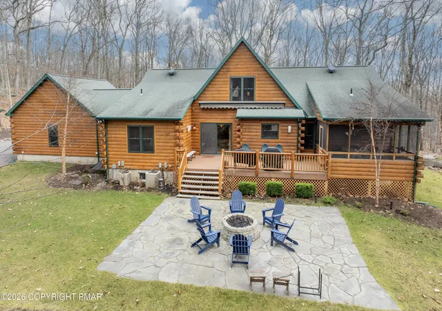 Photo 2 of Single family home for sale at 1212 Acacia Dr, Hawley, PA 18428 | MLS# PM-145631 | Listing updated on 2026-10-19