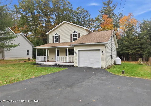 Photo 3 of Single family home for sale at 1131 Thunder Dr, Pocono Summit, PA 18346 | MLS# PM-145646 | Listing updated on 2026-10-21