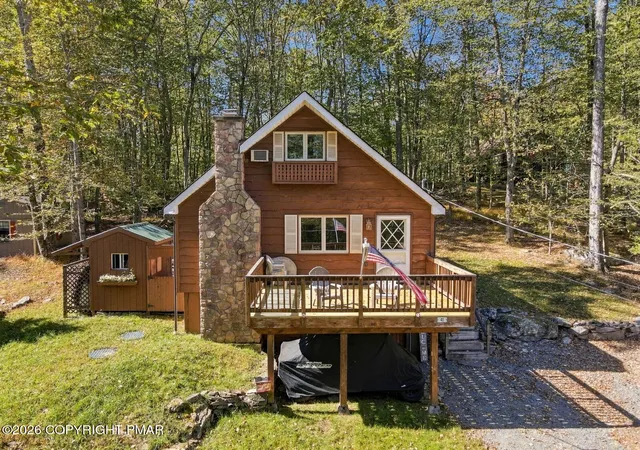 Photo 2 of Single family home for sale at 41 Deerfoot Rd, Lake Ariel, PA 18436 | MLS# PM-145653 | Listing updated on 2026-10-16