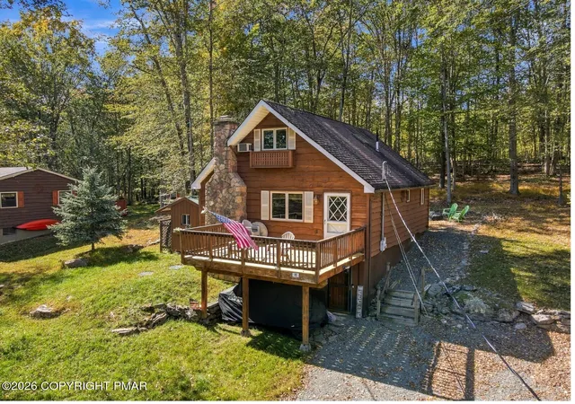 Photo 3 of Single family home for sale at 41 Deerfoot Rd, Lake Ariel, PA 18436 | MLS# PM-145653 | Listing updated on 2026-10-16