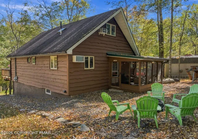 Photo 3 of Single family home for sale at 41 Deerfoot Rd, Lake Ariel, PA 18436 | MLS# PM-145653 | Listing updated on 2026-10-16