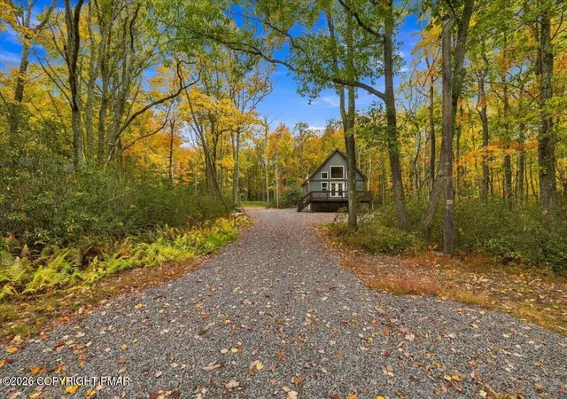 Photo 2 of Sale Pending at 33 Sioux Cir, Jim Thorpe, PA 18229 | MLS# PM-145686 | Listing updated on 2026-10-29