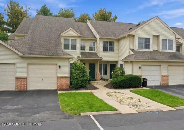Photo 3 of Condo for sale at 112 Lindfield Cir, Macungie, PA 18062 | MLS# PM-145709 | Listing updated on 2026-10-20