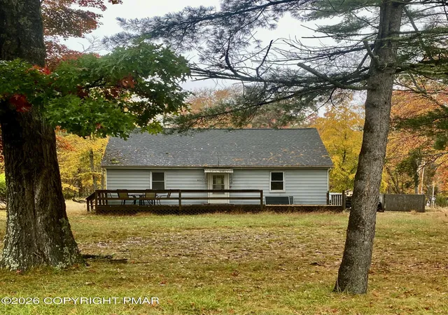 Photo 1 of Single family home for sale at 6017 Running Valley Rd, Stroudsburg, PA 18360 | MLS# PM-145713 | Listing updated on 2026-10-23